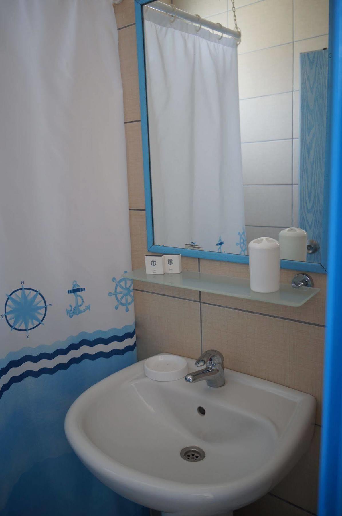 Esmana Hotel Bitez Buitenkant foto